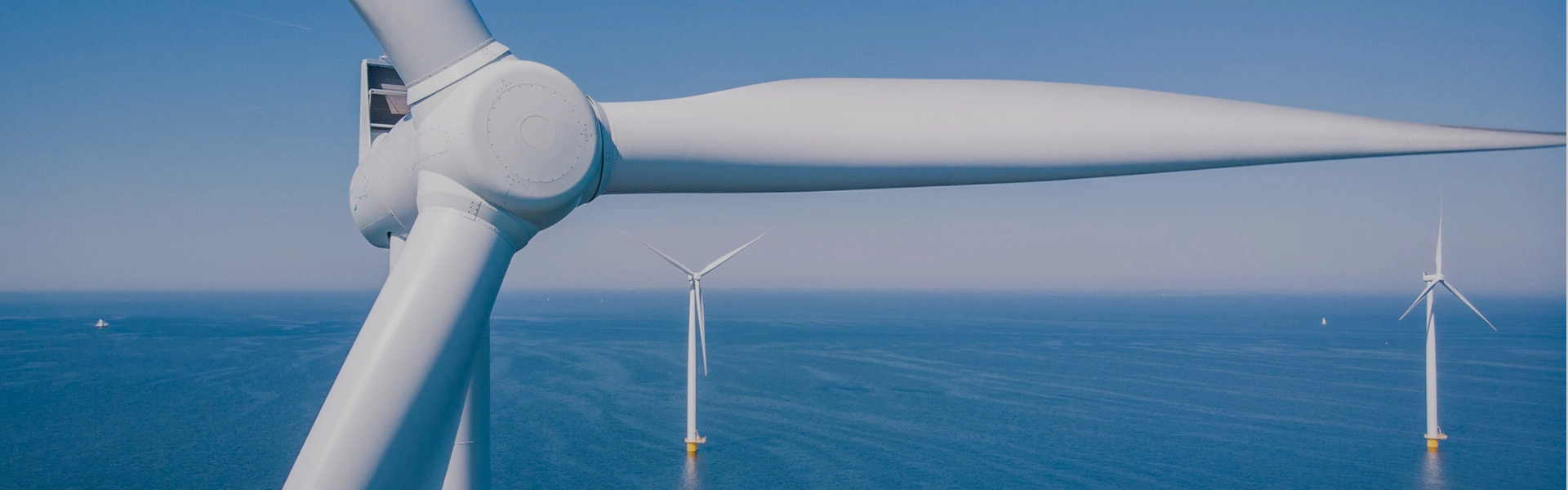 Attaches industrielles applaudies dans l'énergie éolienne